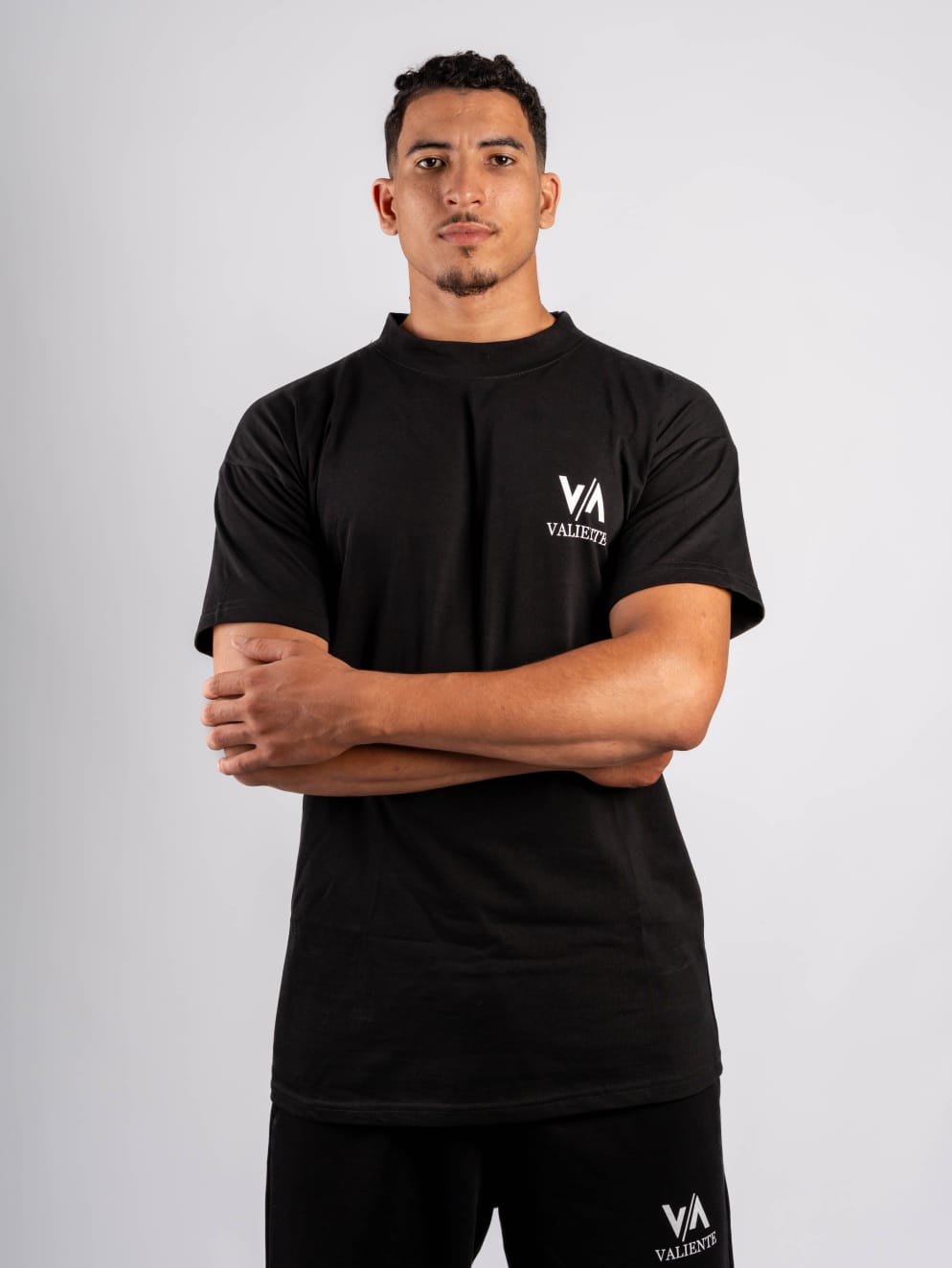 ENSEMBLE T-SHIRT ET PONTALONT VALIENTE STYLE